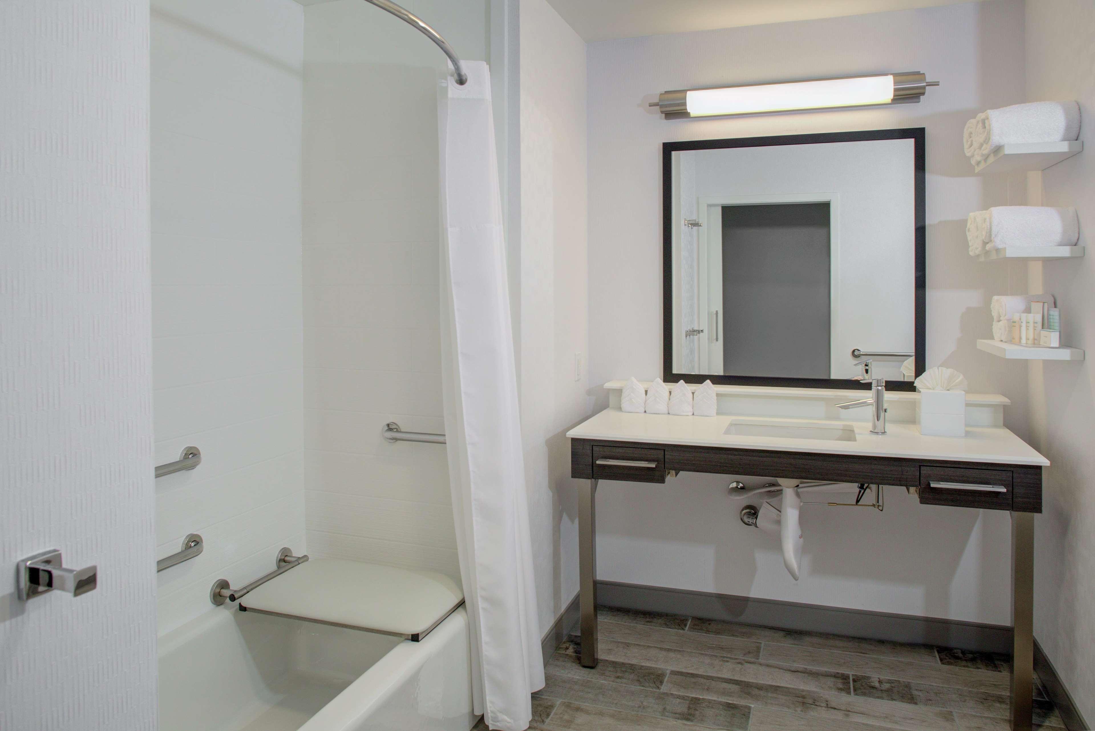 Hampton Inn & Suites Irvine/Orange County Airport Εξωτερικό φωτογραφία