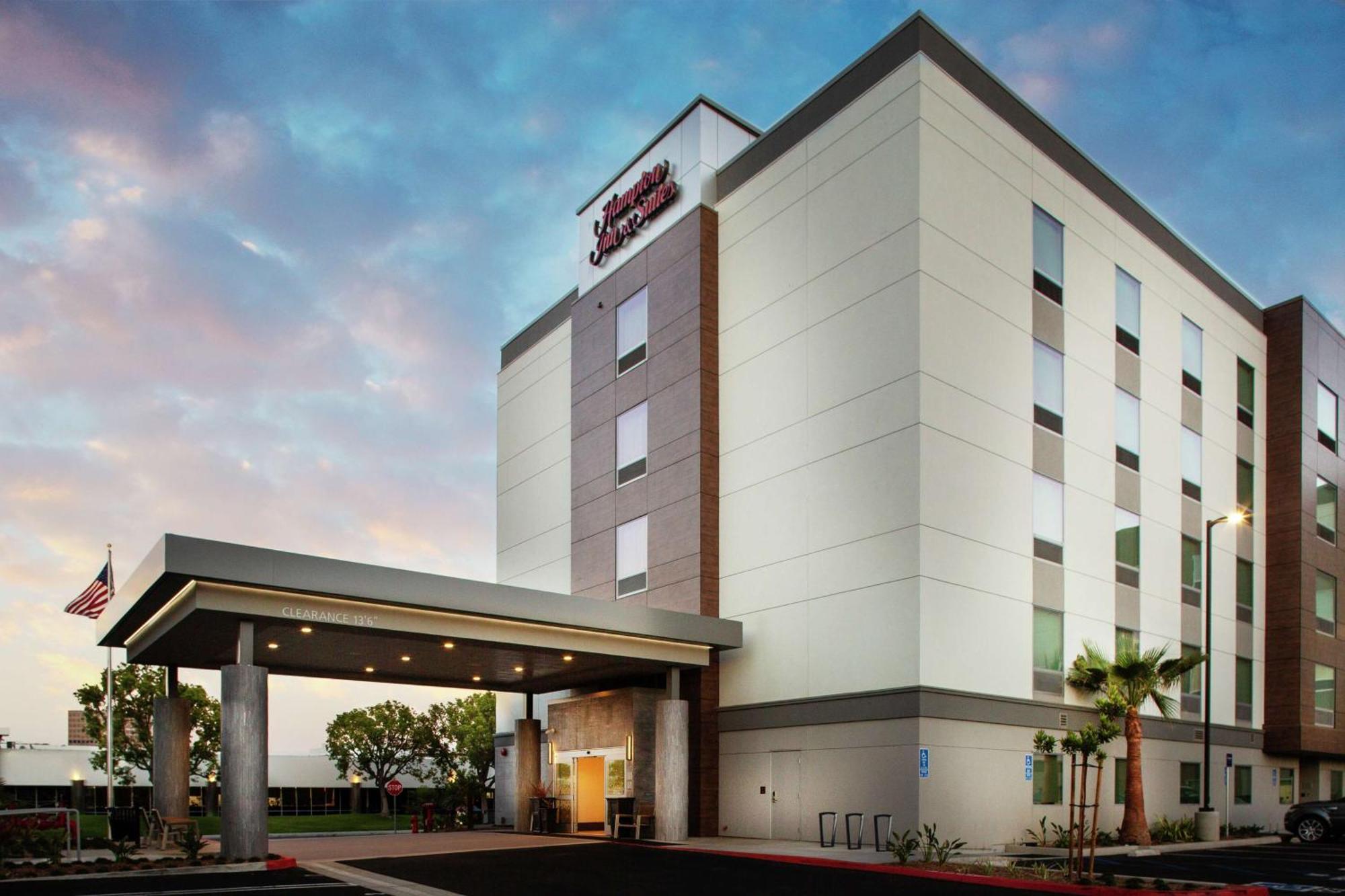 Hampton Inn & Suites Irvine/Orange County Airport Εξωτερικό φωτογραφία